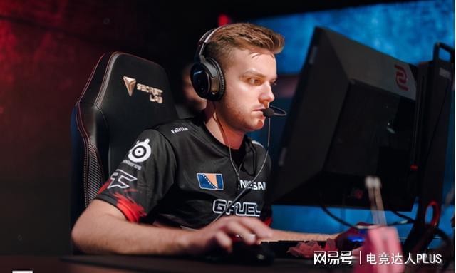 包含FPX险胜IG，JackeyLove单局斩获MVP焦点之战全球总决赛，强势挺进下一轮的词条