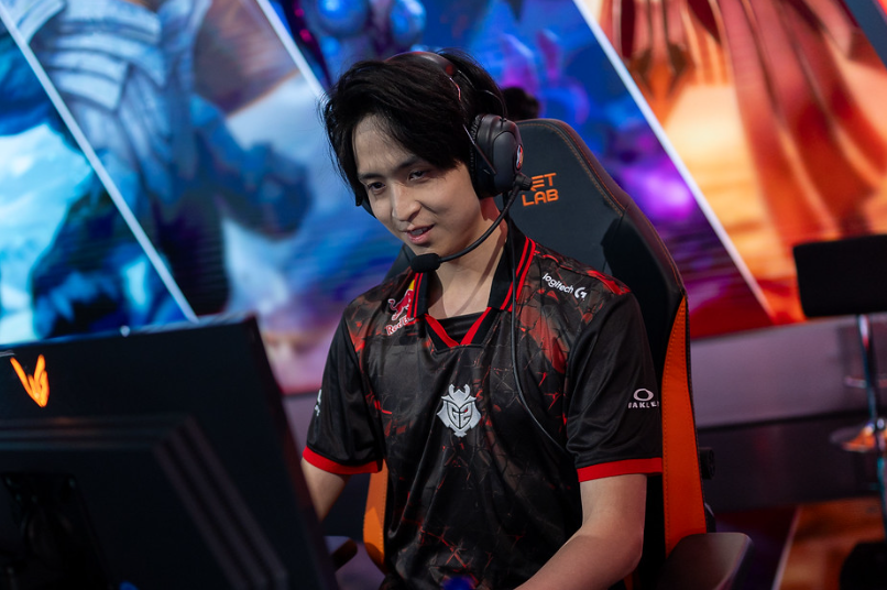 SHR险胜DRX，Hanssama开启传奇时刻强强对话小组赛，让粉丝疯狂欢呼